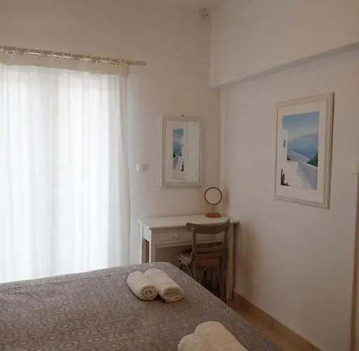 Asterias Apartment *